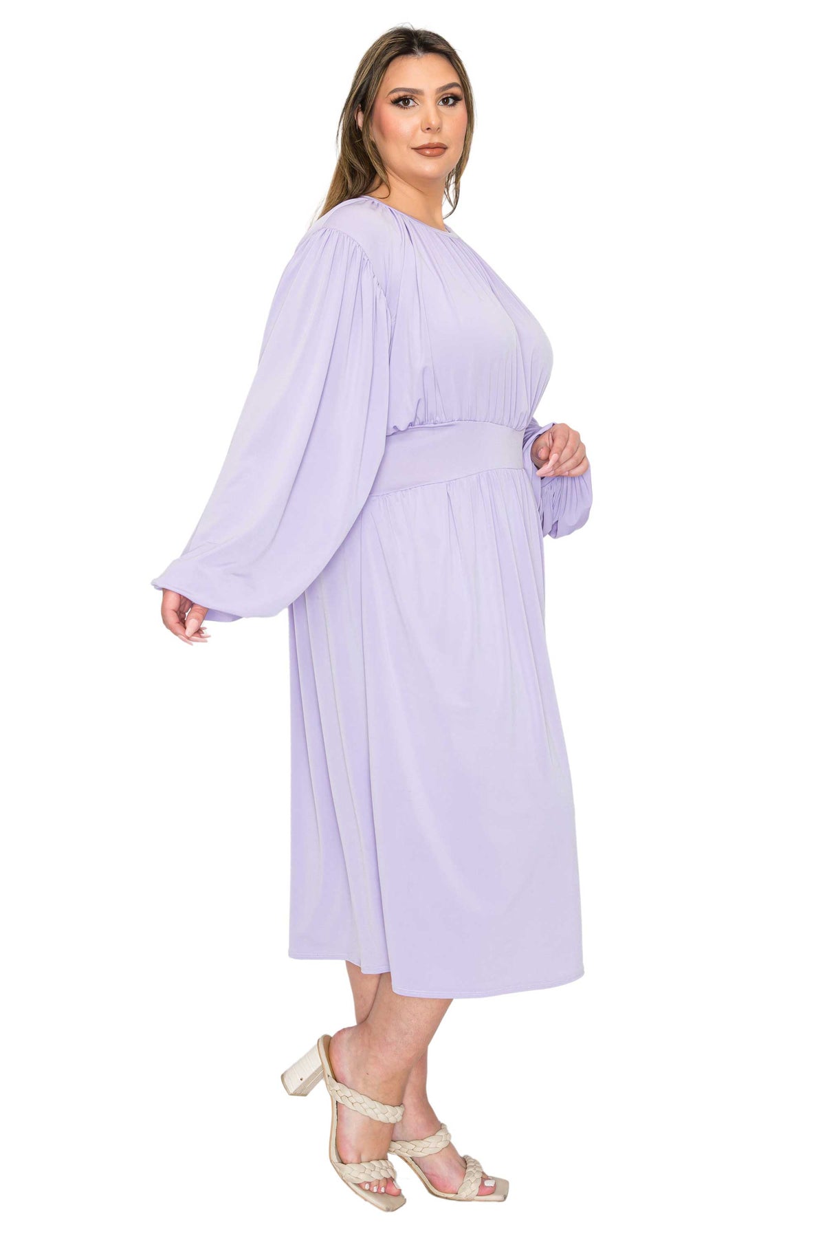 lilac plus size midi dress, ruched details. side view