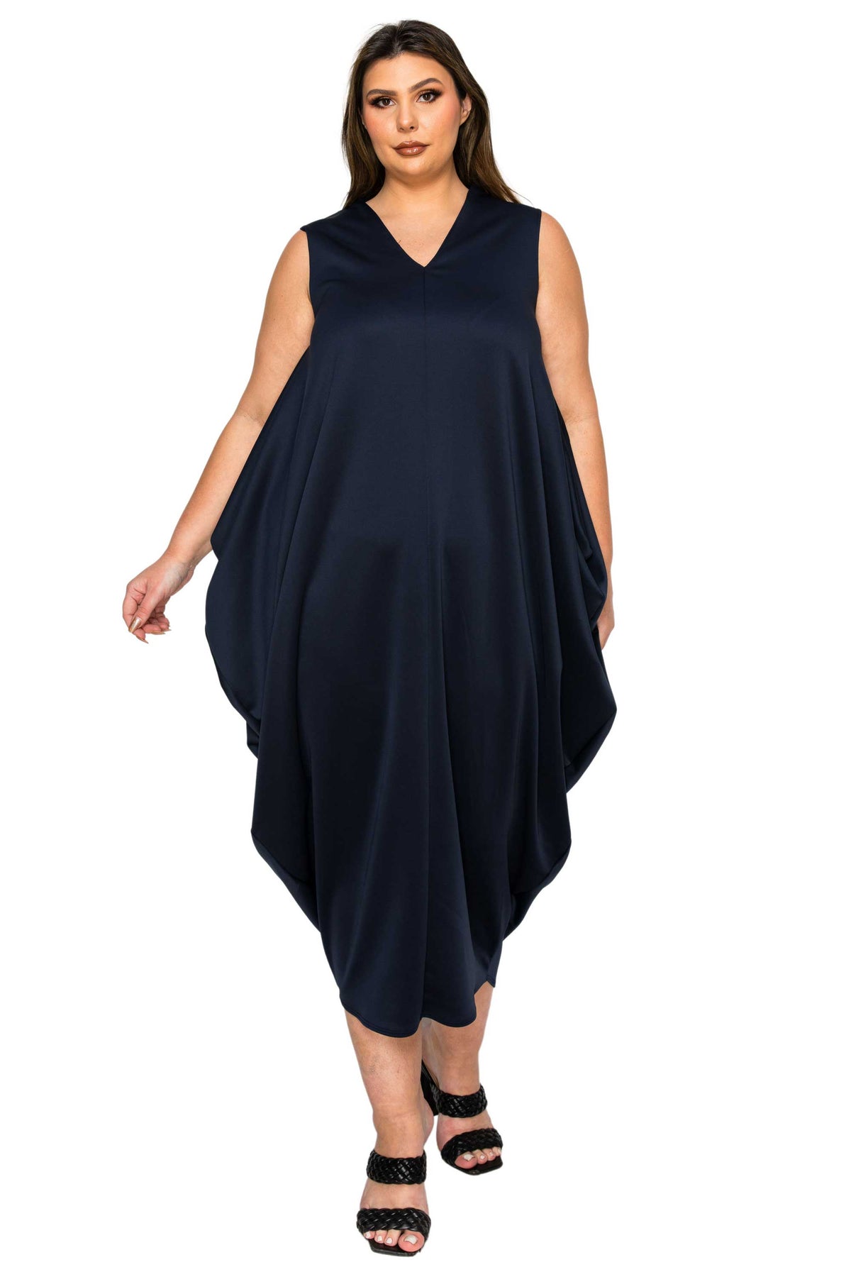 black plus size sleeveless bubble hem dress. front view