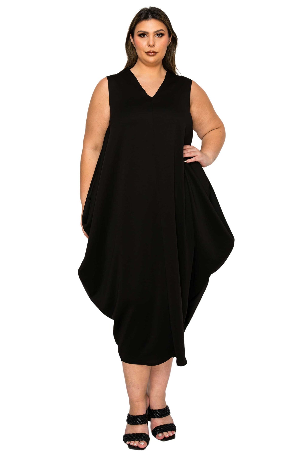 black plus size sleeveless bubble hem dress. front view