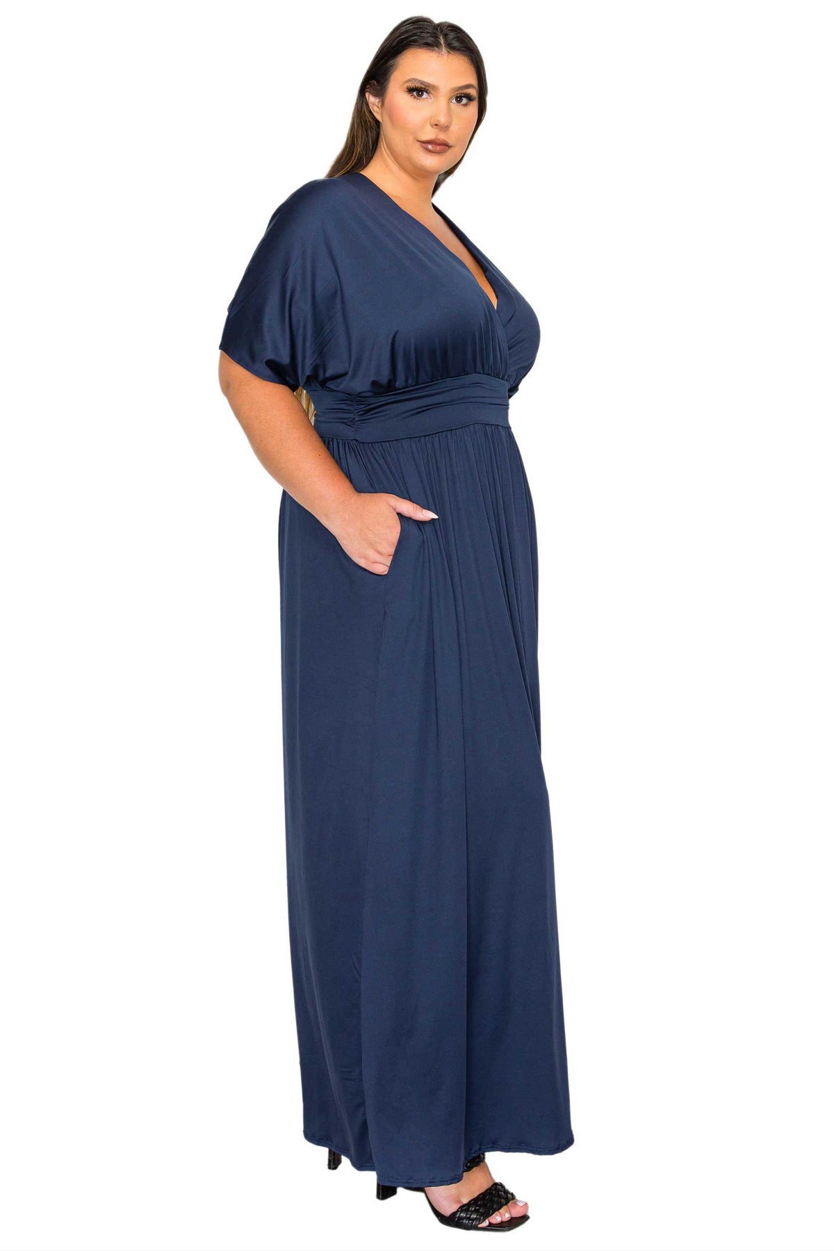 L I V D Plus Size Raffi Empire Waist Pocket Maxi Dress - Hunter Green L I V D Plus Size Raffi Empire Waist Pocket Maxi Dress - Hunter Green