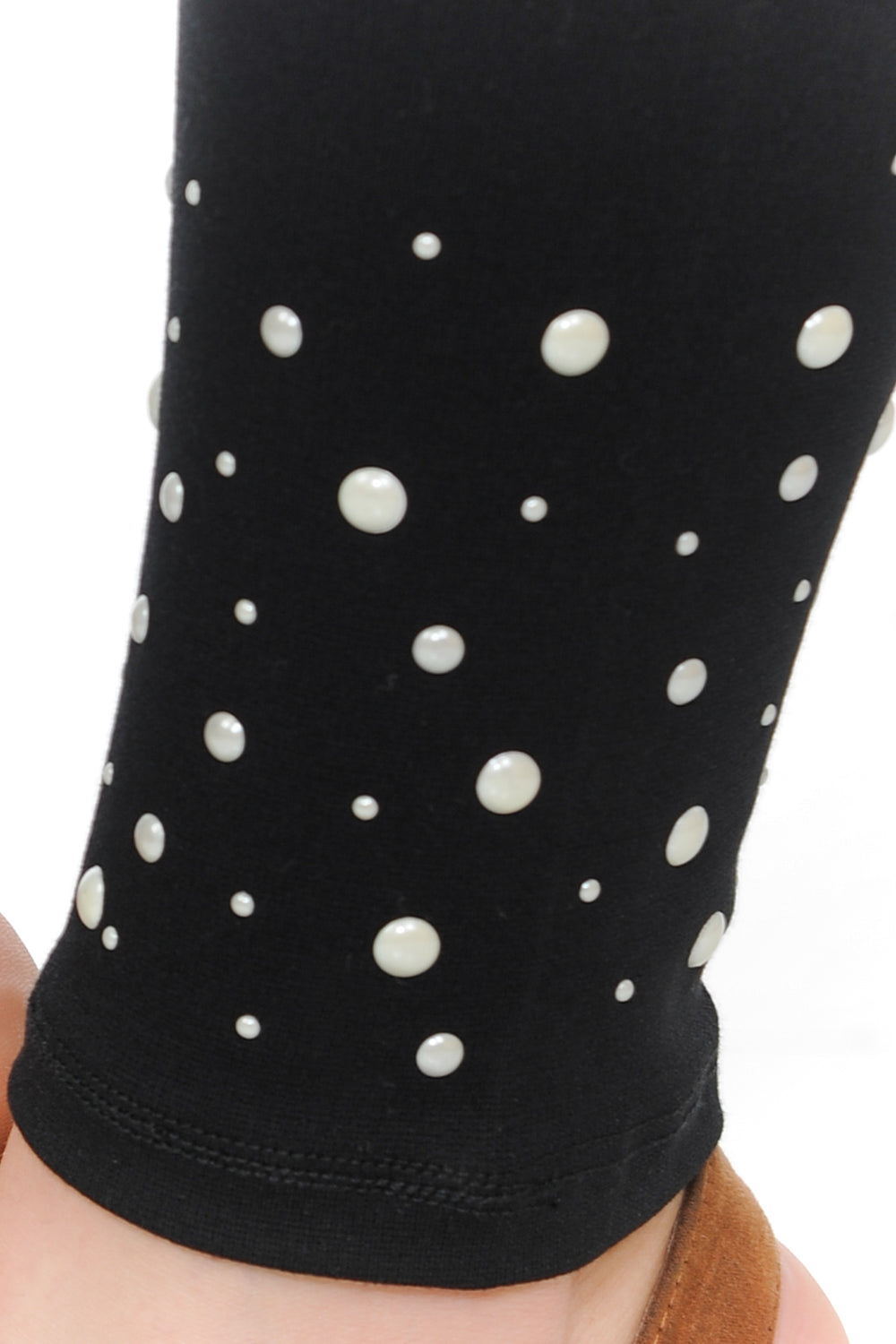 Premium Leggings w/ Pearls in Black - L I V D